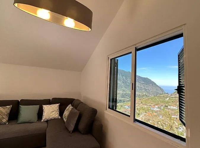 The Passion Fruit House Дом отдыха Сан-Висенти